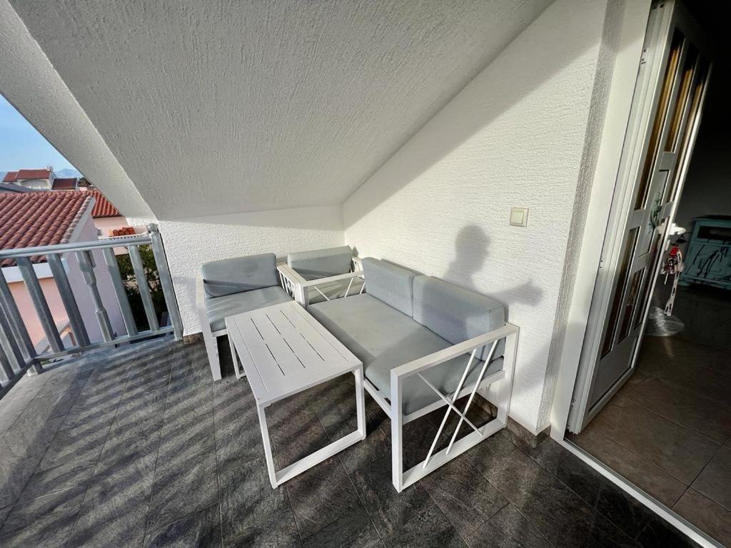 Apartmani Aneri Vir Habitación foto